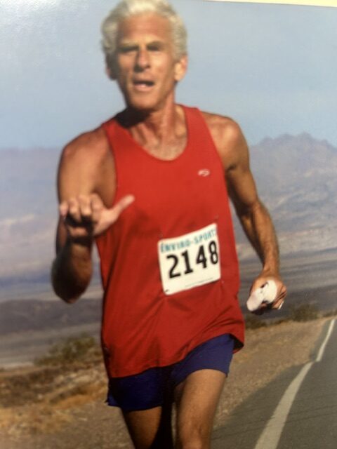 Steve Cohen running a road race
